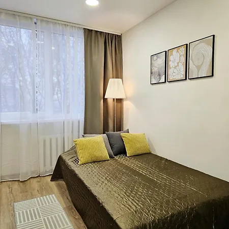 Airport & Station Apartament *