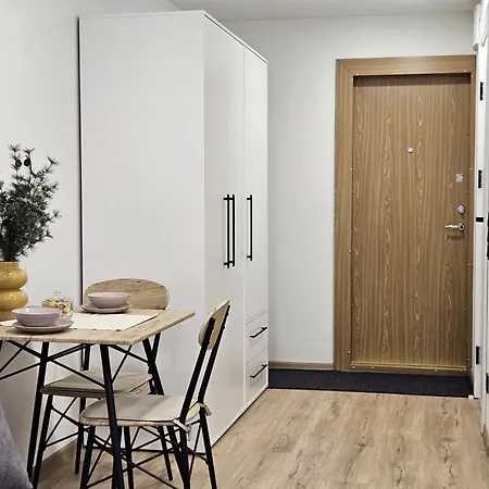 Airport & Station * ヴィリニュス