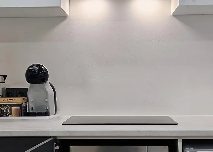 Butas Airport & Station *