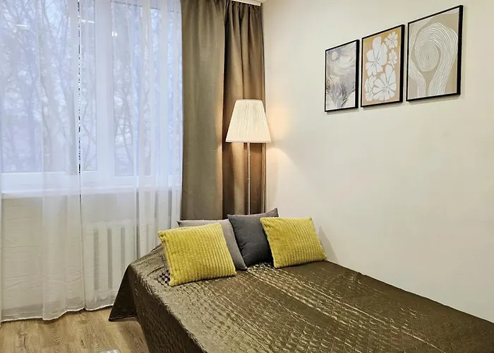 Airport & Station アパート *